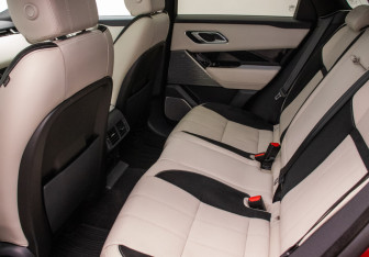 Подержанный автомобиль Land Rover Range Rover Velar 2017 года (11 фото)