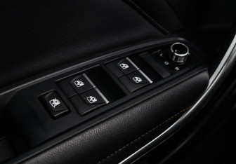 Подержанный автомобиль FAW Bestune T77 2024 года (17 фото)