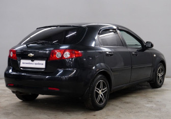 Подержанный автомобиль Chevrolet Lacetti Hatchback 2007 года (7 фото)