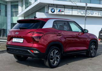 Подержанный автомобиль Hyundai Creta 2022 года (5 фото)