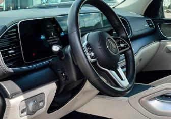 Подержанный автомобиль Mercedes-Benz GLE 2021 года (13 фото)