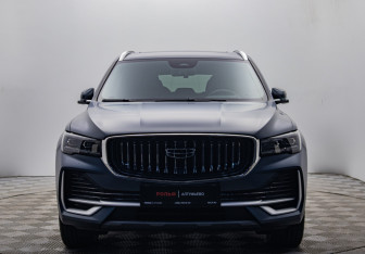Подержанный автомобиль Geely Monjaro 2024 года (8 фото)