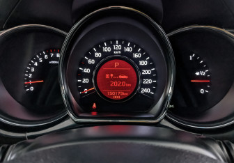 Подержанный автомобиль Kia Ceed Wagon 2018 года (16 фото)