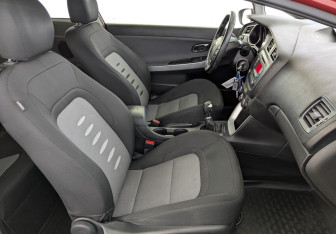 Подержанный автомобиль Kia Ceed Hatchback 2014 года (23 фото)