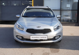 Подержанный автомобиль Kia Ceed Wagon 2014 года (2 фото)