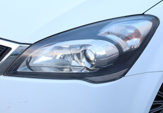 Подержанный автомобиль Kia Ceed Hatchback 2011 года (23 фото)