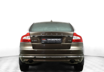 Подержанный автомобиль Volvo S80 2014 года (6 фото)