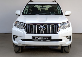 Подержанный автомобиль Toyota Land Cruiser Prado 2018 года (2 фото)