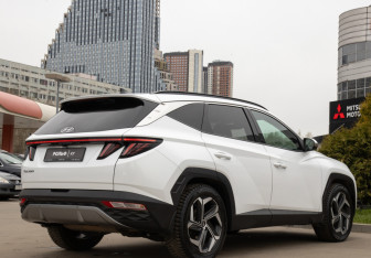 Подержанный автомобиль Hyundai Tucson 2022 года (4 фото)
