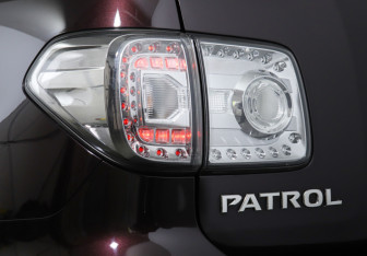 Подержанный автомобиль Nissan Patrol 2013 года (27 фото)