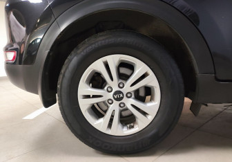 Подержанный автомобиль Kia Sportage 2017 года (9 фото)