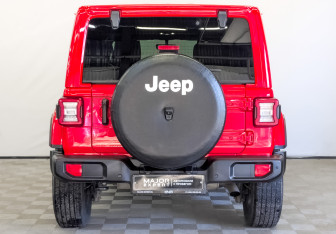Подержанный автомобиль Jeep Wrangler 2021 года (6 фото)