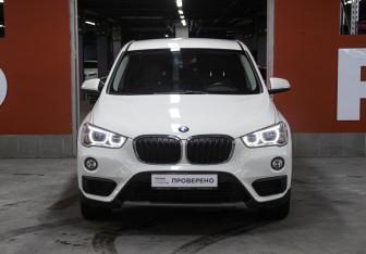 Подержанный автомобиль BMW X1 2018 года (2 фото)