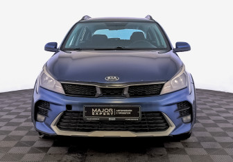 Подержанный автомобиль Kia Rio Hatchback 2021 года (2 фото)
