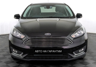 Подержанный автомобиль Ford Focus Sedan 2019 года (2 фото)