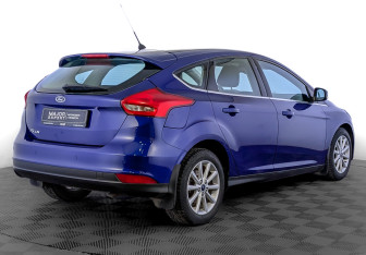 Подержанный автомобиль Ford Focus Hatchback 2016 года (5 фото)