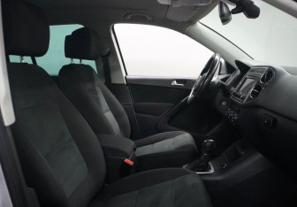 Подержанный автомобиль Volkswagen Tiguan 2016 года (11 фото)