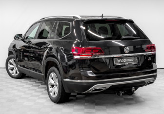 Подержанный автомобиль Volkswagen Teramont 2018 года (7 фото)