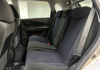 Подержанный автомобиль Hyundai Tucson 2008 года (20 фото)