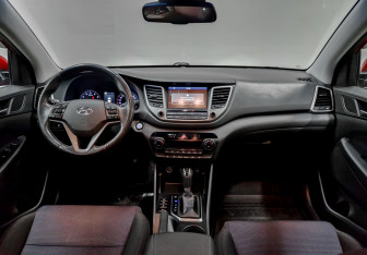 Подержанный автомобиль Hyundai Tucson 2018 года (14 фото)