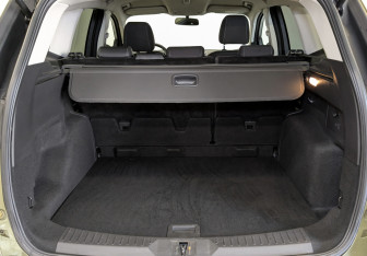 Подержанный автомобиль Ford Kuga 2013 года (10 фото)