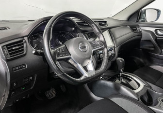 Подержанный автомобиль Nissan Qashqai 2019 года (13 фото)