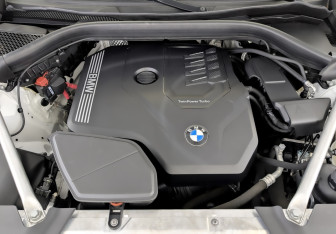 Подержанный автомобиль BMW X3 2021 года (9 фото)