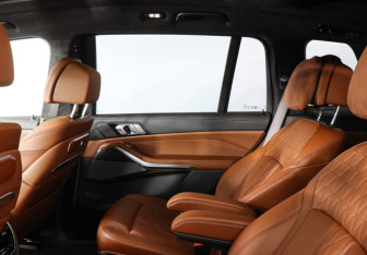Новый BMW X7 2025 (14 фото)