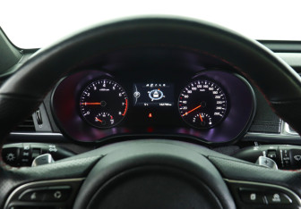 Подержанный автомобиль Kia Optima Sedan 2017 года (11 фото)