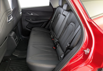 Подержанный автомобиль Omoda C5 2024 года (12 фото)