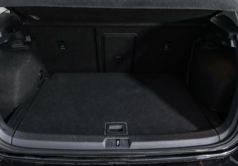 Подержанный автомобиль Volkswagen Golf Hatchback 2013 года (10 фото)