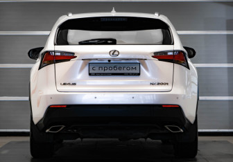 Подержанный автомобиль Lexus NX 2017 года (5 фото)