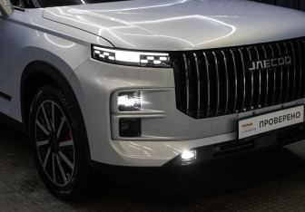 Подержанный автомобиль Jaecoo J7 2023 года (22 фото)