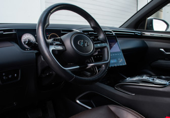 Подержанный автомобиль Hyundai Tucson 2022 года (20 фото)