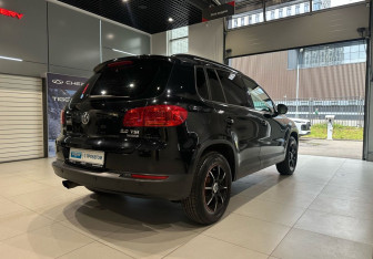 Подержанный автомобиль Volkswagen Tiguan 2013 года (4 фото)