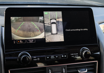 Подержанный автомобиль Nissan Patrol 2022 года (29 фото)