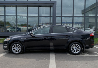 Подержанный автомобиль Ford Mondeo Sedan 2012 года (4 фото)