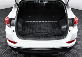 Подержанный автомобиль Hyundai Tucson 2016 года (10 фото)