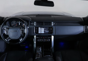Подержанный автомобиль Land Rover Range Rover 2014 года (17 фото)