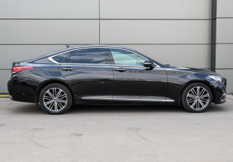 Подержанный автомобиль Genesis G80 2018 года (4 фото)