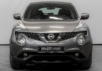 Подержанный автомобиль Nissan Juke 2015 года (2 фото)