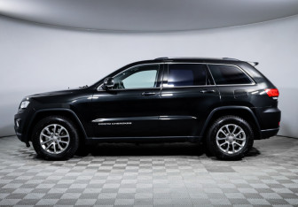 Подержанный автомобиль Jeep Grand Cherokee 2015 года (8 фото)