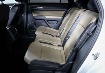 Подержанный автомобиль Volkswagen Atlas 2021 года (10 фото)