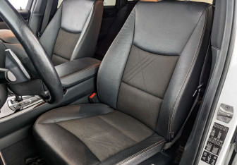 Подержанный автомобиль BMW X4 2018 года (20 фото)