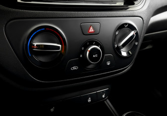 Подержанный автомобиль Hyundai Solaris Sedan 2021 года (25 фото)