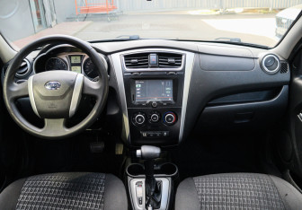 Подержанный автомобиль Datsun mi-DO 2016 года (8 фото)