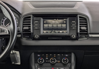 Подержанный автомобиль Skoda Karoq 2020 года (14 фото)