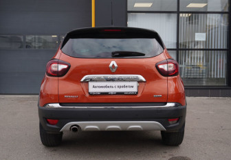 Подержанный автомобиль Renault Kaptur 2017 года (6 фото)