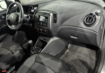 Подержанный автомобиль Renault Kaptur 2020 года (11 фото)