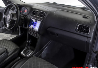 Подержанный автомобиль Volkswagen Polo Sedan 2011 года (9 фото)